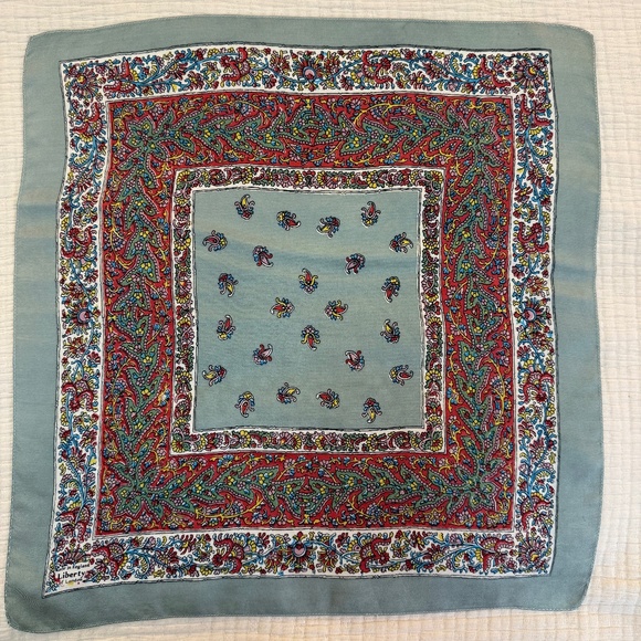 Liberty of London Vintage Silk Pocket Square 🇬🇧– Paisley & Floral Print - Picture 4 of 7